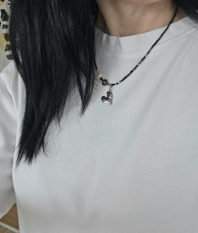 Hematito vėrinys su Širdelės pakabuku (TMVER54)