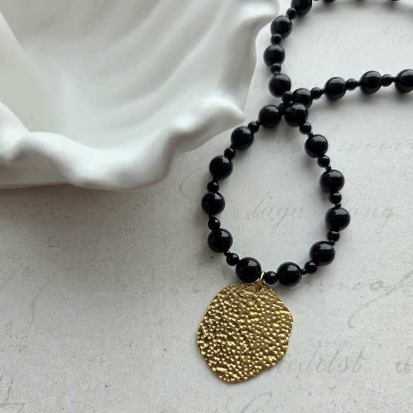 Onikso vėrinys su pakabuku (TMVER35)